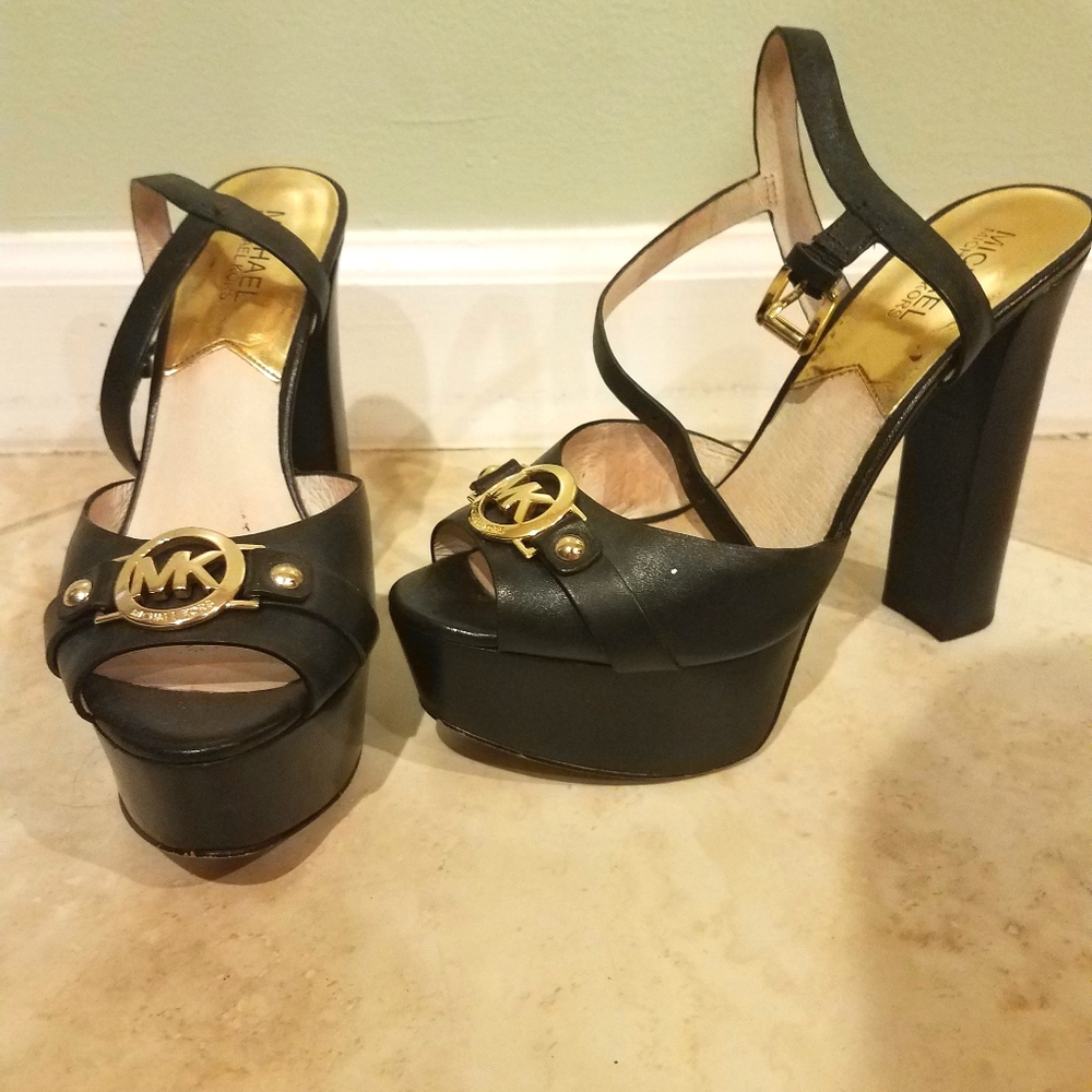 MICHAEL Michael Kors Black Platform Heel